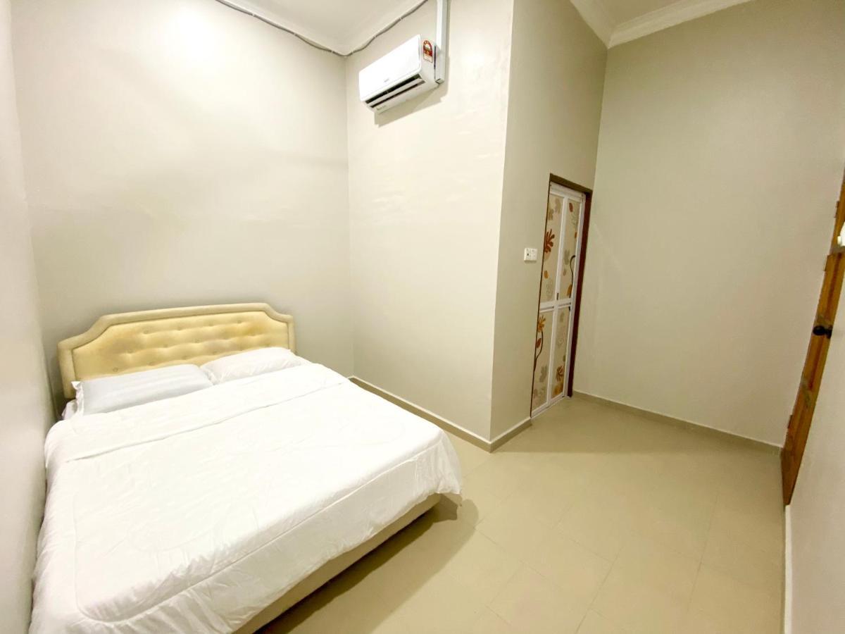 Sasuka Guesthouse Marang Ngoại thất bức ảnh
