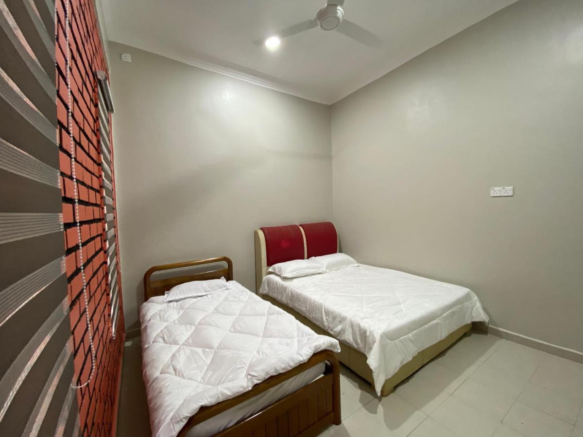 Sasuka Guesthouse Marang Ngoại thất bức ảnh