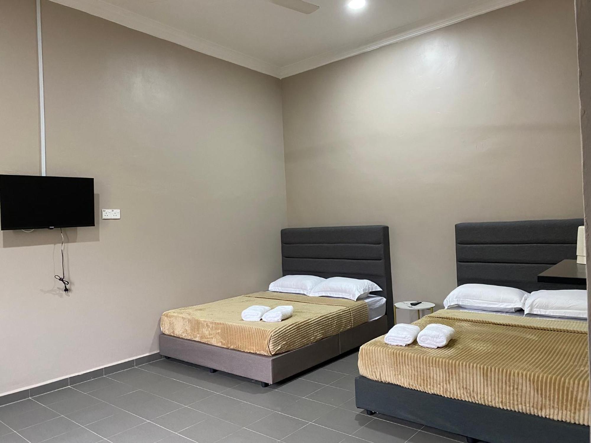 Sasuka Guesthouse Marang Ngoại thất bức ảnh